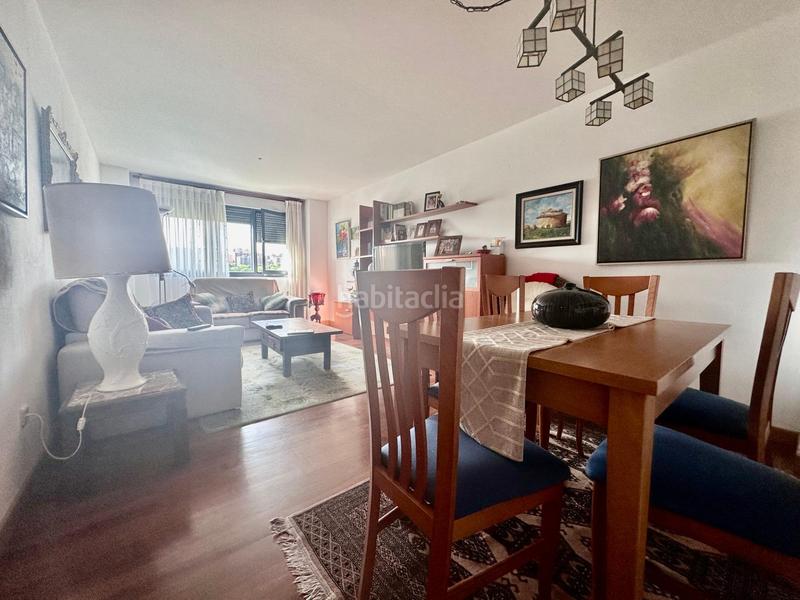 Foto ffd80c2a-6262-400f-aa28-4e66b1f2dba6. Location appartement avec chauffage parking piscine dans Santander