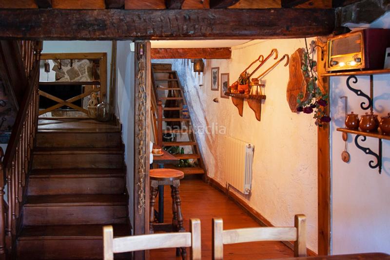 Foto 23067302-c6a7-40a1-bd43-760b8004ed2b. Casa bifamiliare in Santiurde de Reinosa