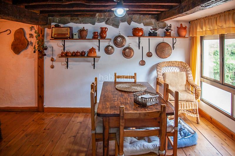 Foto 528f7fb8-3361-4ba7-bbc1-1df417b06bbf. Casa bifamiliare in Santiurde de Reinosa