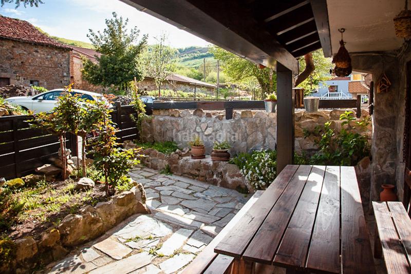 Foto 8b13201b-0be2-4d26-882c-61d7bcacf2f6. Casa bifamiliare in Santiurde de Reinosa