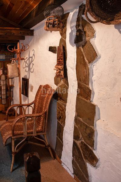 Foto bd8a9e28-b54c-4e89-93a3-665076a6af3a. Casa bifamiliare in Santiurde de Reinosa