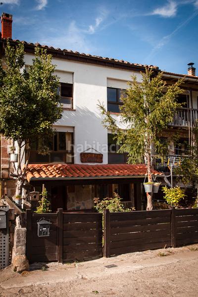 Foto c1168e1f-cbcb-4136-855f-a2cb3672a29e. Casa bifamiliare in Santiurde de Reinosa