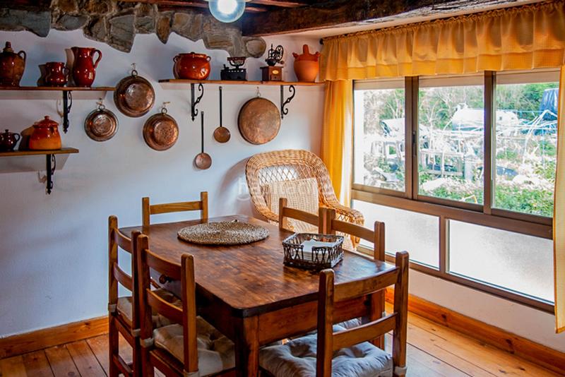 Foto d5b9724c-91ed-45fe-8327-7719276db3a0. Casa bifamiliare in Santiurde de Reinosa