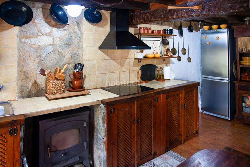 Foto d84cc19e-9fcd-4a93-a43a-4a9d074a4216. Casa bifamiliare in Santiurde de Reinosa