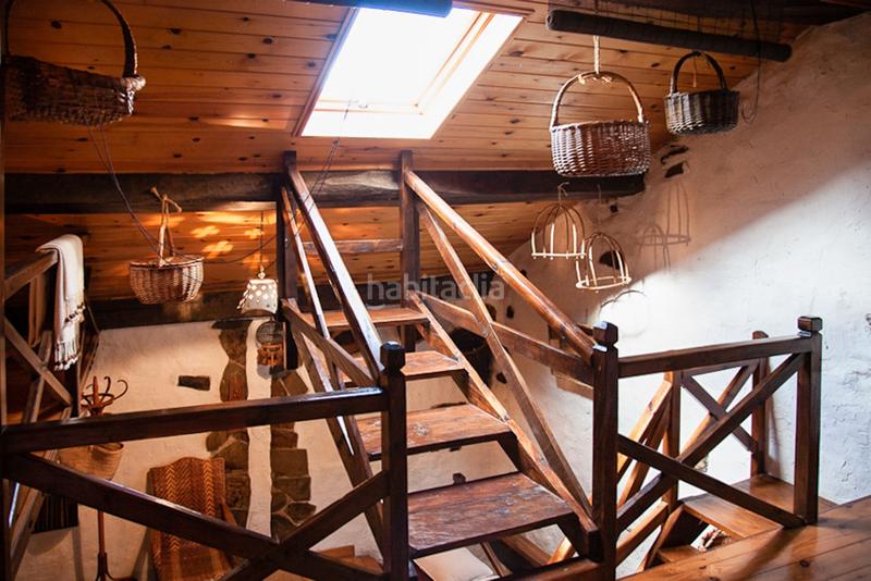 Foto eaffe3f5-315a-449e-9a67-1fd188bb6318. Casa bifamiliare in Santiurde de Reinosa