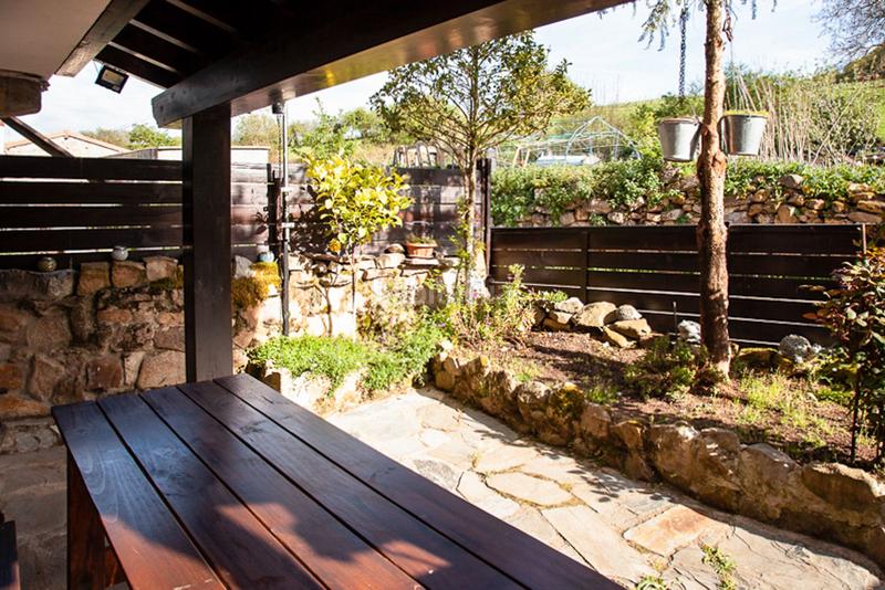 Foto febfca3a-80da-4995-b1cf-8365d5089990. Casa bifamiliare in Santiurde de Reinosa