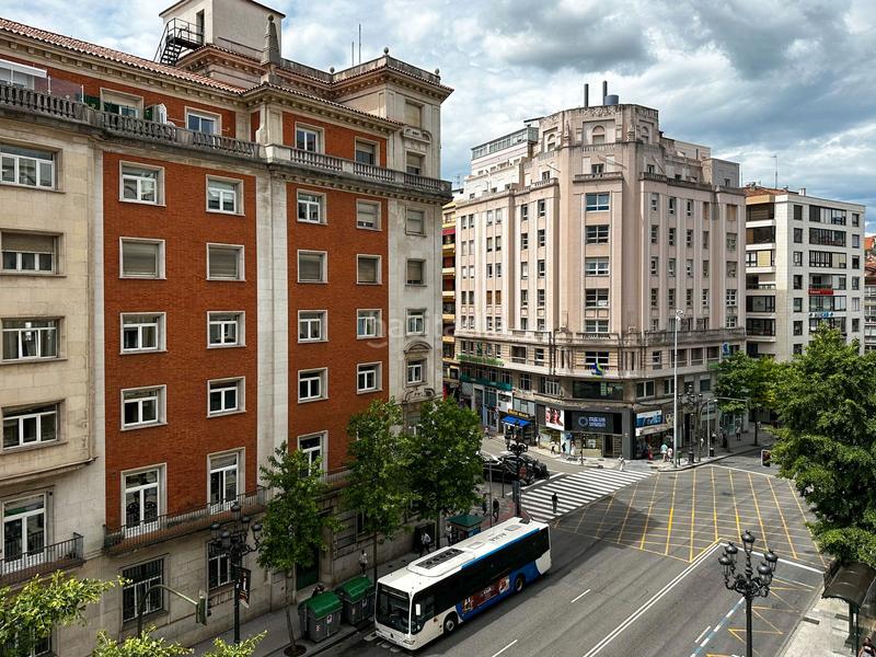 Foto 8e2d4935-f47a-4ac9-85b5-8195338b55de. Pis amb calefacció a Centro - Ayuntamiento Santander