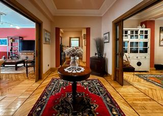 Appartamento  Calle calvo sotelo. Exclusivo piso de 6 dormitorios en el centro de santander