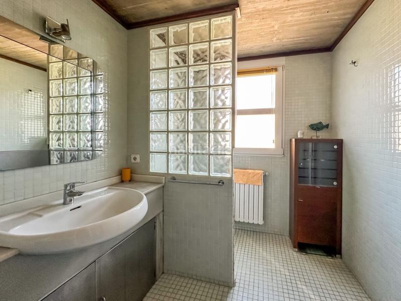 Foto 94709327-6909-411e-afbb-c7f6e5b48b9f. Xalet amb xemeneia calefacció aparcament piscina a Piélagos