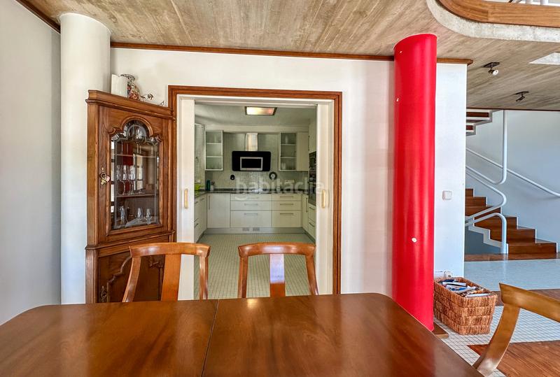 Foto ec7d1d10-57df-4126-845a-f53467fa90cb. Xalet amb xemeneia calefacció aparcament piscina a Piélagos