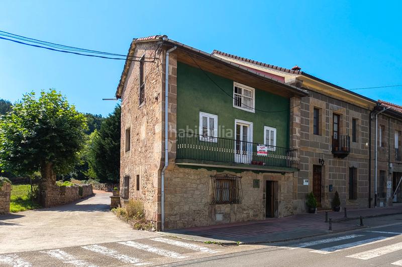 Foto 02a8929b-689d-41fc-98f1-7a9a200ae8d9. Casa aparellada a Molledo