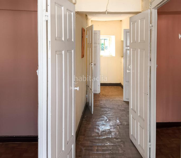 Foto e99dbcc5-5440-4b1f-b8cb-bb2bc1e88447. Casa aparellada a Molledo