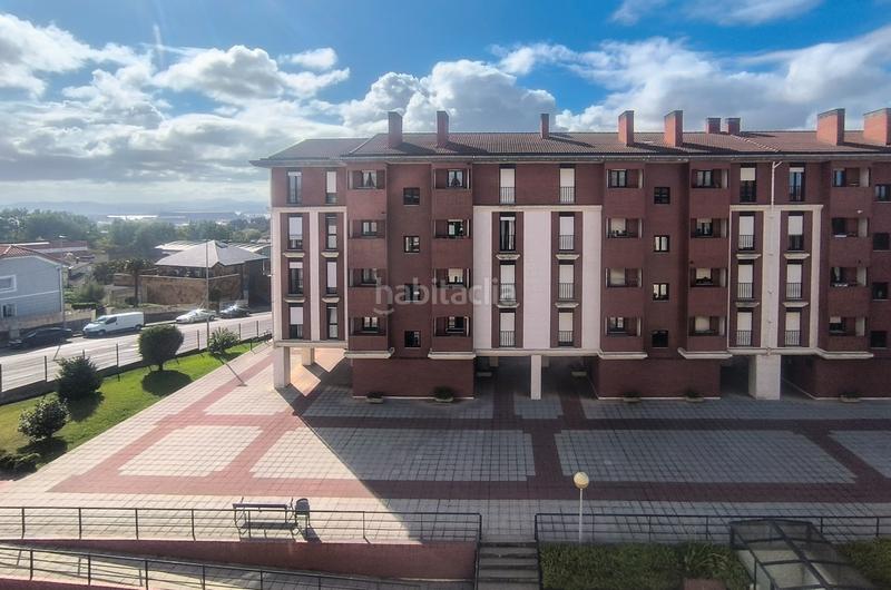 Foto 98de4c63-4e8c-4b29-a880-5a0f59bec0d4. Etagenwohnung mit heizung parking pool in Alisal - San Román Santander