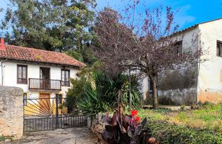 Casa aparellada  Barrio bárcena. Exclusiva. casa pareada con parcela de 759 m² situada en oreña