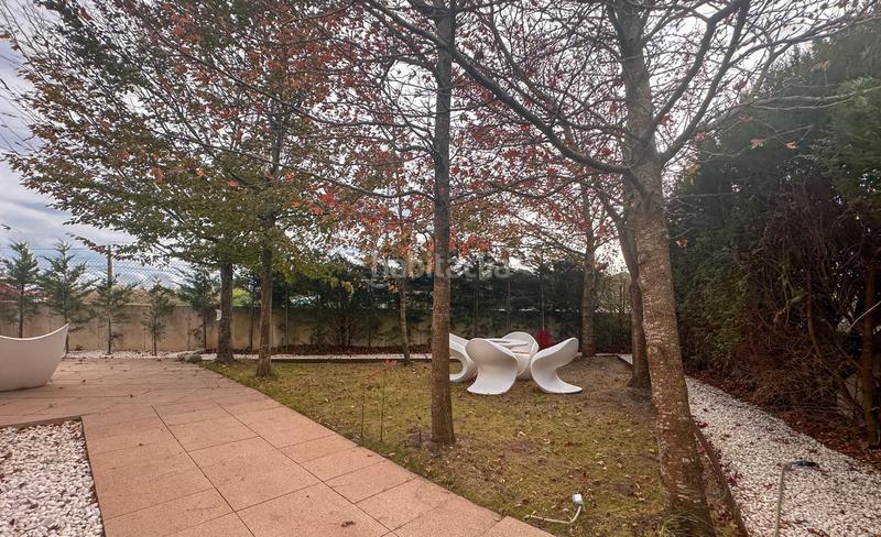 Foto 23c7ad24-874d-4d55-b89f-c18045d15cff. Chalet  individual situado en maoño en Maoño - Azoños Santa Cruz de Bezana