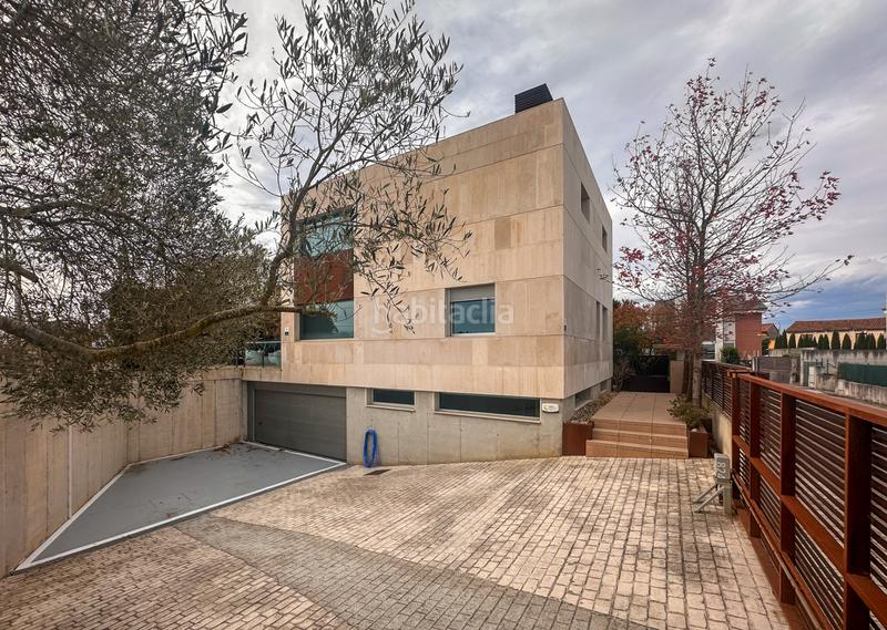 Foto 337d1681-b852-49c5-89da-70d56005104a. Chalet  individual situado en maoño en Maoño - Azoños Santa Cruz de Bezana