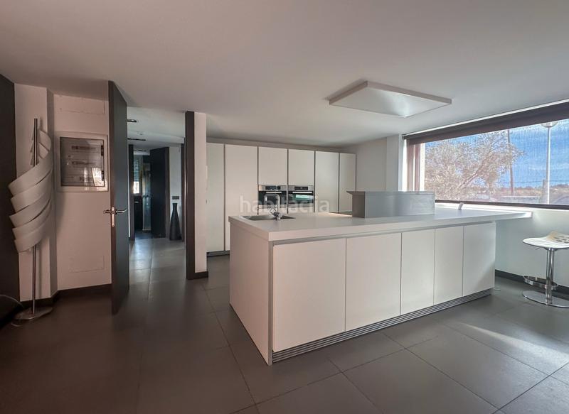 Foto 5108409b-b2da-42f2-8ae6-1100d55b95a2. Chalet  individual situado en maoño en Maoño - Azoños Santa Cruz de Bezana