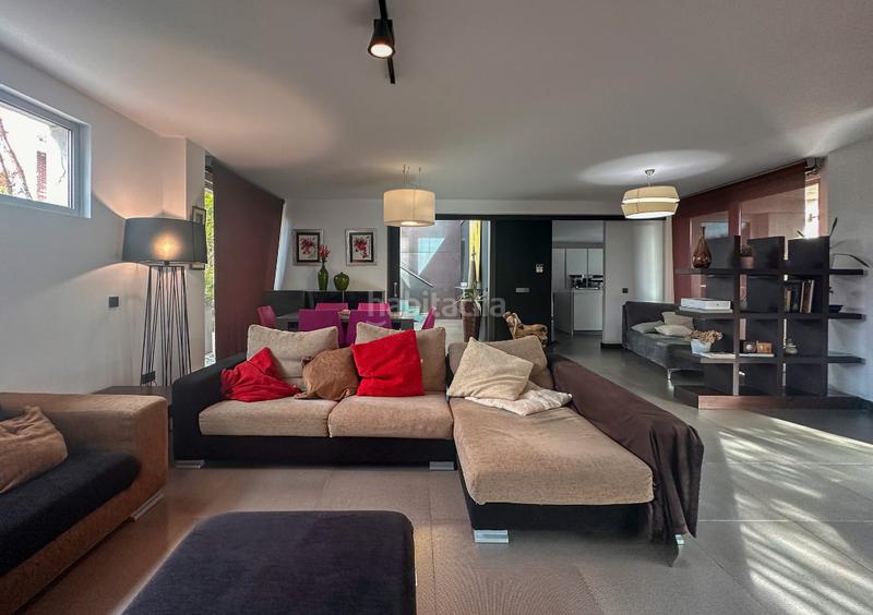 Foto 6867d8fb-7847-48e2-8113-aabf4ca923e1. Chalet  individual situado en maoño en Maoño - Azoños Santa Cruz de Bezana