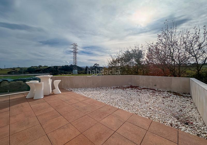 Foto 758df090-fdc1-42bd-92bd-404682e05c75. Chalet  individual situado en maoño en Maoño - Azoños Santa Cruz de Bezana