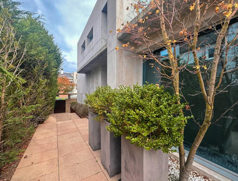 Foto f17aa5ad-47cf-4137-81cf-1f662a3910da. Chalet  individual situado en maoño en Maoño - Azoños Santa Cruz de Bezana