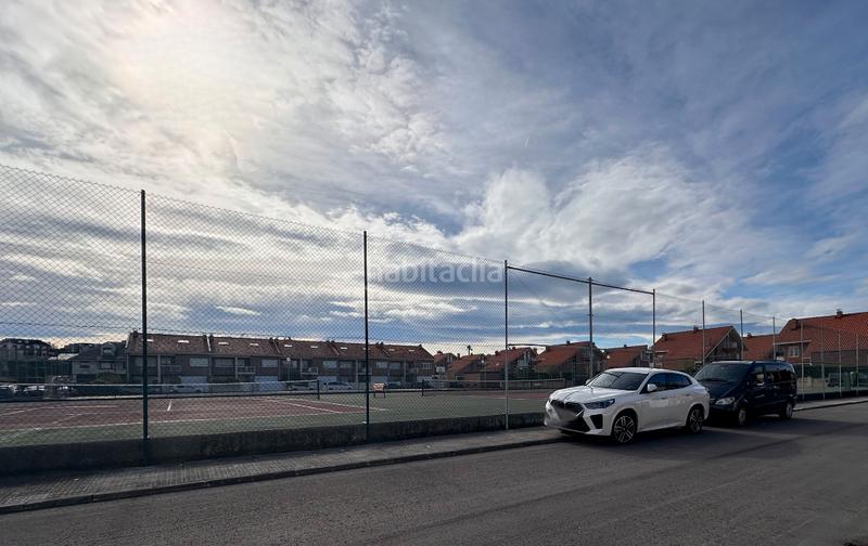 Foto 306d3242-e606-4df9-a69d-44464e539f95. Xalet amb xemeneia calefacció aparcament piscina a Santa Cruz de Bezana