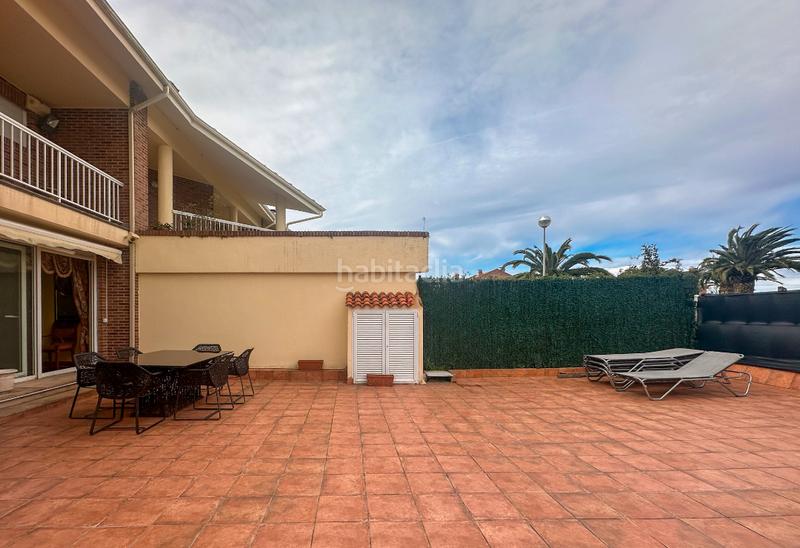 Foto 5ff7dda5-d396-4d90-9942-f75880f325ac. Xalet amb xemeneia calefacció aparcament piscina a Santa Cruz de Bezana