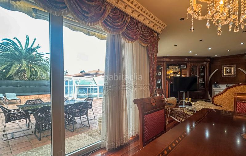 Foto 85565696-bb6e-4b37-b4b2-70a5b7b3095d. Xalet amb xemeneia calefacció aparcament piscina a Santa Cruz de Bezana