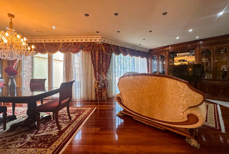 Foto ee0f7e72-af7a-4882-bdc0-41f1ba2b45f1. Xalet amb xemeneia calefacció aparcament piscina a Santa Cruz de Bezana