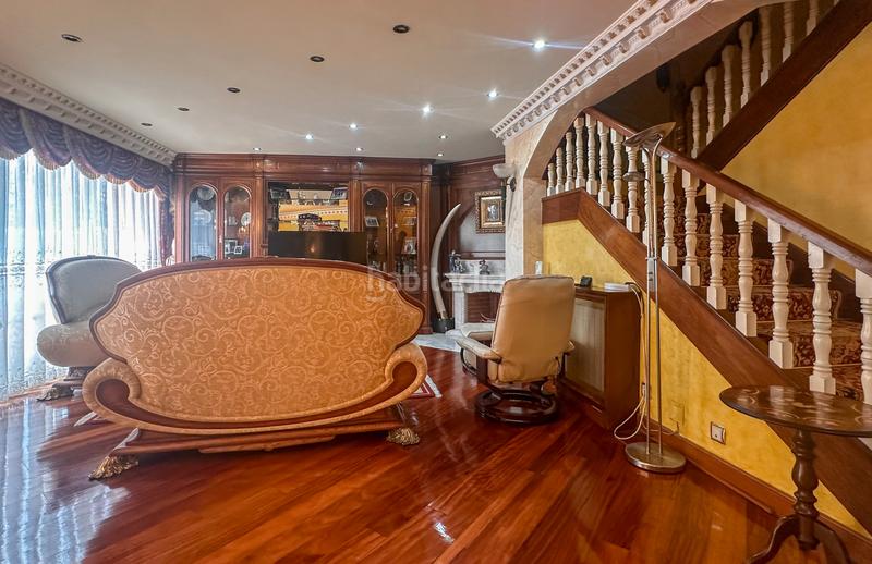 Foto fab483ba-a991-4f3b-93b7-69f17344733d. Xalet amb xemeneia calefacció aparcament piscina a Santa Cruz de Bezana