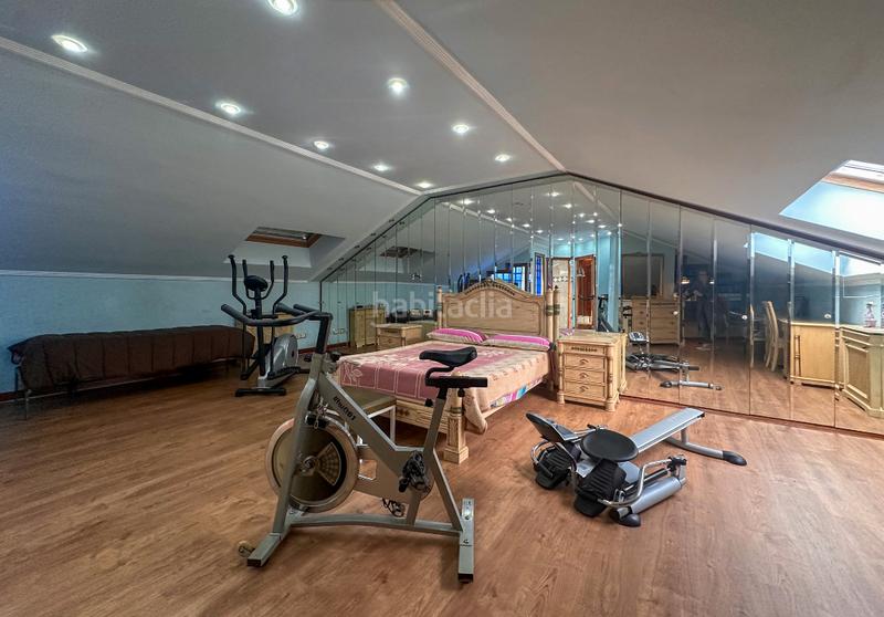 Foto fdde1b8a-dd6b-4271-81a0-fc8449dbebaf. Xalet amb xemeneia calefacció aparcament piscina a Santa Cruz de Bezana