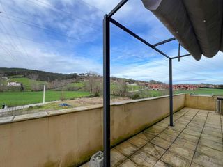 Piso  Barrio la carrera. Planta baja de 3 dormitorios con terraza de 22 m�