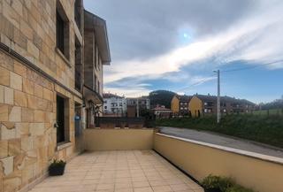 Pis  Barrio la carrera. Planta baja de 2 dormitorios con terraza de 22 m²