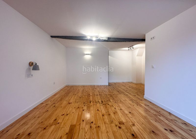 Foto d06d827a-7458-4ac6-a4cb-252761a0feec. Casa aparellada a Alfoz de Lloredo