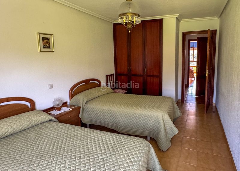 Foto 12f72e5a-fba5-4e19-a8ee-4bd923ab1c36. Xalet amb aparcament a Alfoz de Lloredo