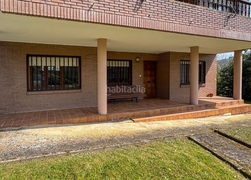 Foto dcd385c5-b03b-4413-b645-7566bc72c919. Xalet amb aparcament a Alfoz de Lloredo