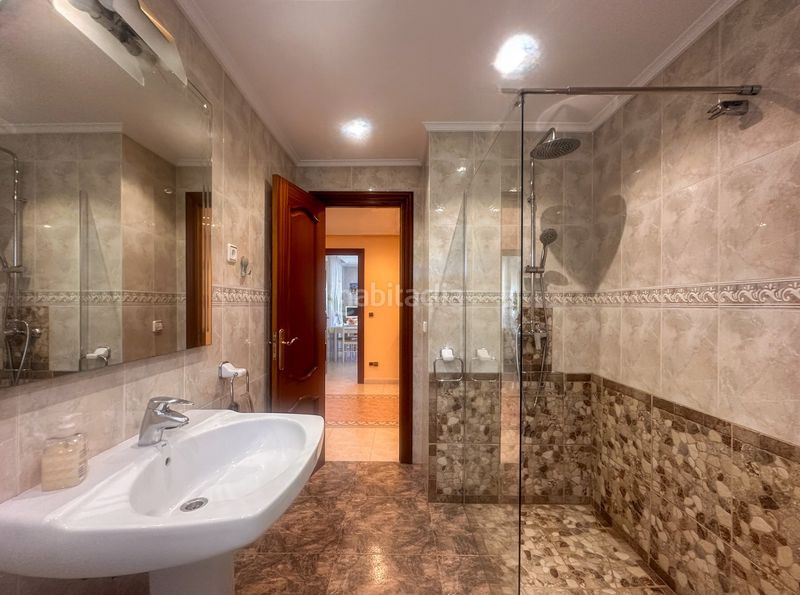 Foto 594d9b07-ea5d-4039-84bd-312ffcf711c7. Chalet exclusiva. chalet independiente con parcela de 1.653 m² en Camargo