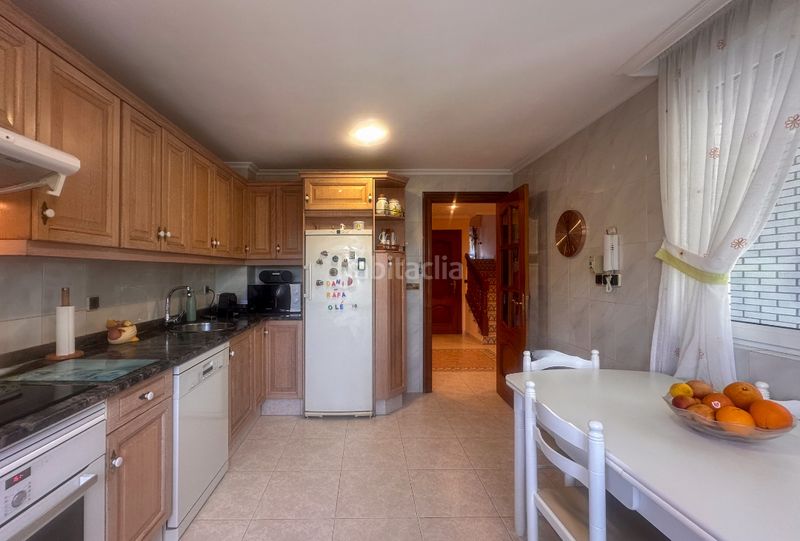 Foto 5b994c73-51ba-4d13-8d20-1af7557f4bbf. Chalet exclusiva. chalet independiente con parcela de 1.653 m² en Camargo