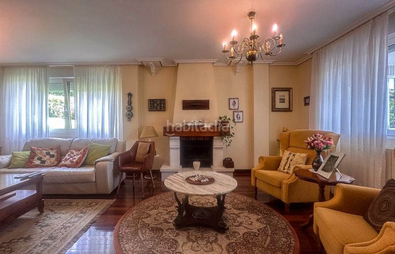Foto 9a2db2fb-23e2-4fdc-87e6-bdd5789dd5f2. Chalet exclusiva. chalet independiente con parcela de 1.653 m² en Camargo