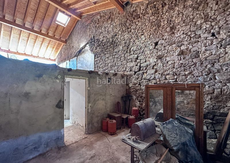 Foto 1fa70587-440f-4d10-9b13-38c3c4636726. Casa aparellada a Castañeda