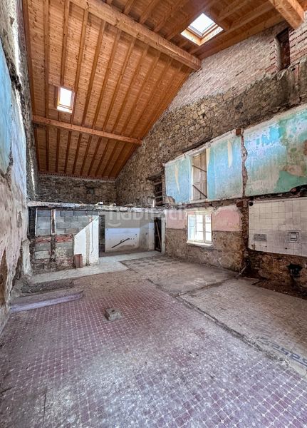 Foto a6181cfe-8aed-4eda-88ac-d36730e3a27c. Casa aparellada a Castañeda