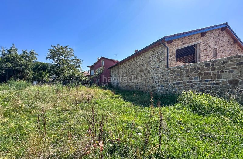 Foto c78da584-933d-42c0-93db-a4bbb882ca67. Casa aparellada a Castañeda