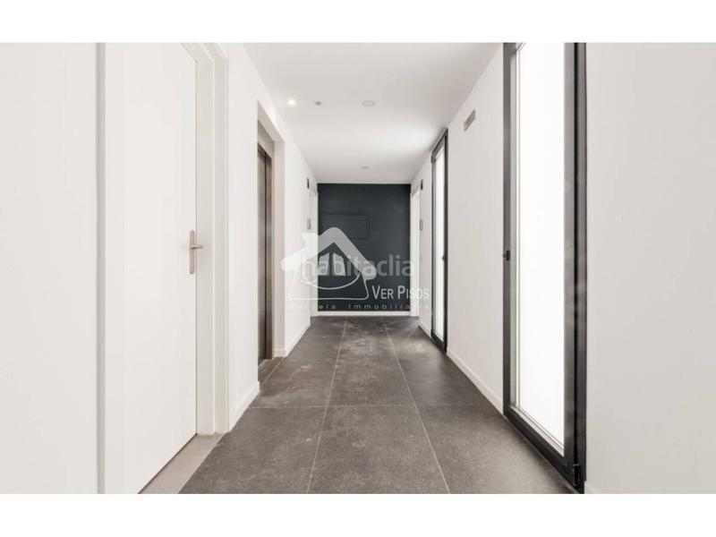 Foto 002fd4ad-d607-4342-8441-37e98ba8d515. Ático atico en venta en centre en Eixample Nord Girona