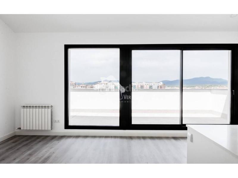 Foto 931fddd2-85a1-4bfa-9356-a1873bf645d2. Ático atico en venta en centre en Eixample Nord Girona