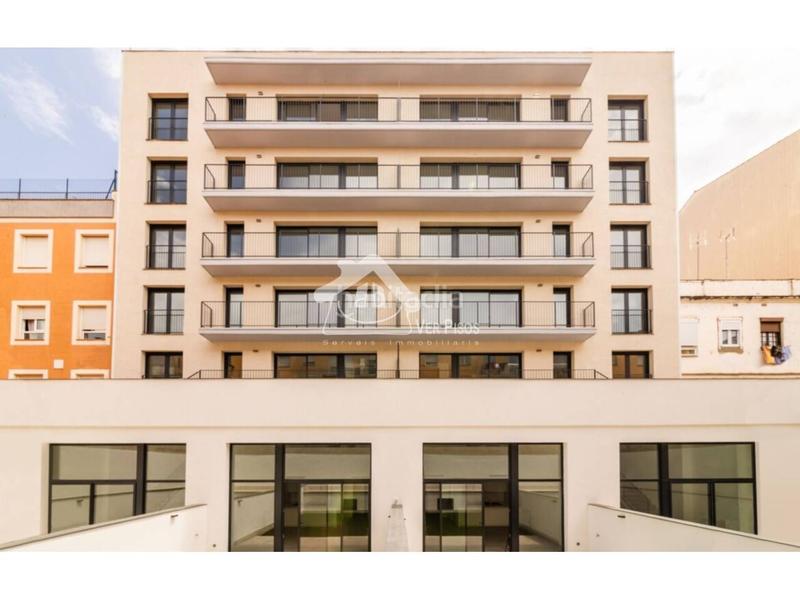 Foto dae8516d-2ca5-4f61-bac5-73595bb2e8c4. Ático atico en venta en centre en Eixample Nord Girona