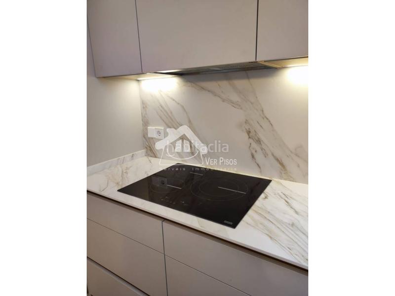 Foto 17b9e068-878f-458f-82a8-740849f2bd6c. Piso Casagemes centre en Casagemes Badalona