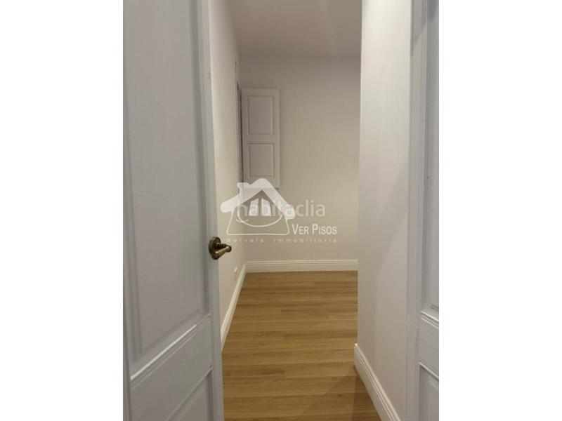 Foto 23d4c02b-9c94-44c4-957f-7a83c604a4ef. Piso Casagemes centre en Casagemes Badalona