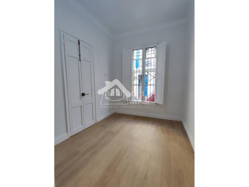 Foto 2b6d5e67-bc7c-4604-b96d-8f281e16aef4. Piso Casagemes centre en Casagemes Badalona