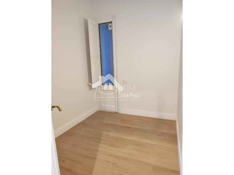 Foto 321aef9b-a3b2-4dca-a0b6-ec75bc22a778. Piso Casagemes centre en Casagemes Badalona