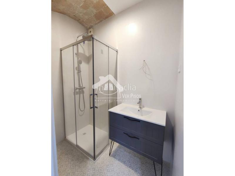 Foto 3649dac1-6e56-4a3f-9106-d8a31fadb719. Piso Casagemes centre en Casagemes Badalona