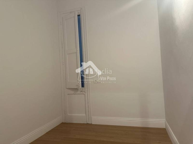 Foto 38611f3d-01da-4394-b3a6-d24d3fc67050. Piso Casagemes centre en Casagemes Badalona